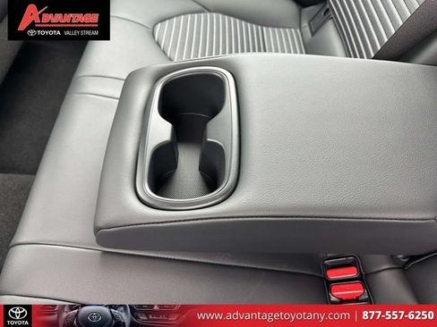 Used 2024 Toyota Camry SE w/ Cold Weather Package FWD image 15