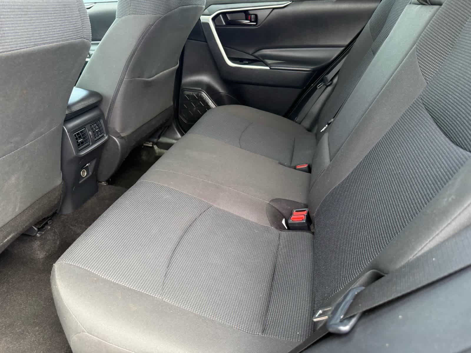 Used 2025 Toyota RAV4 LE AWD/4WD image 19