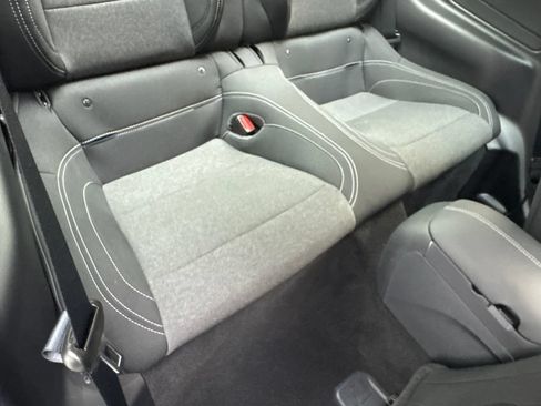 Used 2025 Ford Mustang Coupe RWD image 33
