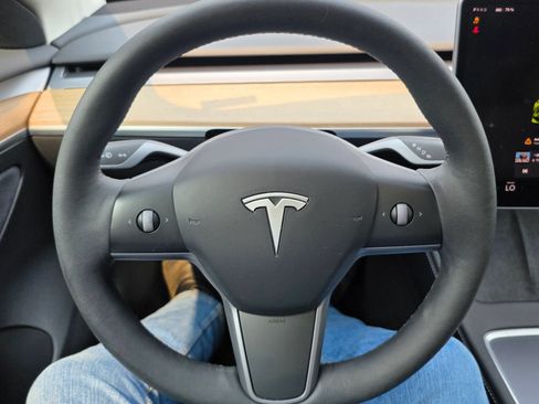 Used 2023 Tesla Model 3 Standard Range RWD image 17
