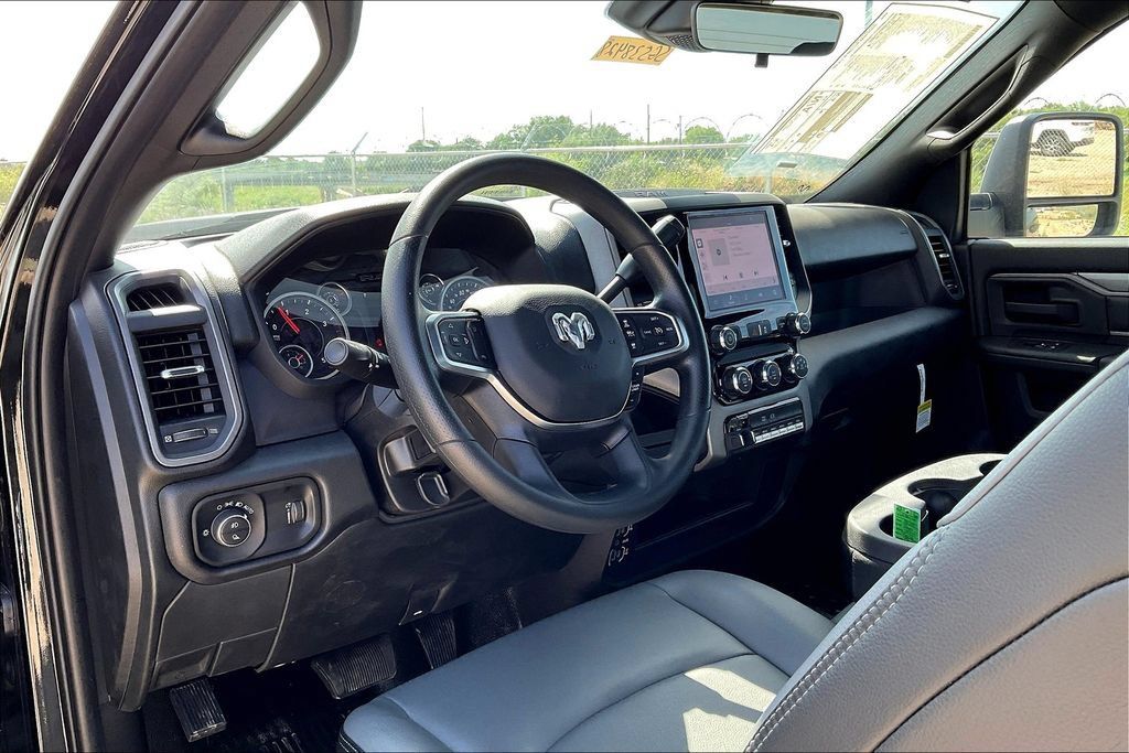 New 2025 RAM 4500 Tradesman RWD image 8
