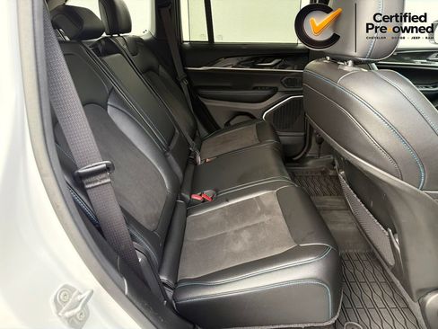 Certified 2022 Jeep Grand Cherokee Trailhawk w/ Advanced Protech Group II AWD/4WD image 31