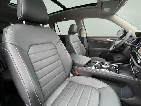 New 2026 Volkswagen Atlas SEL AWD/4WD image 25