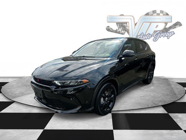 Used 2024 Dodge Hornet R/T Plus w/ R/T Blacktop Package AWD/4WD image 2