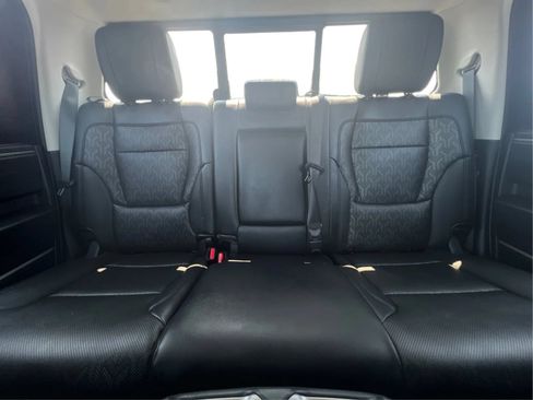 Used 2022 Toyota Tundra Limited w/ Power Package AWD/4WD image 18