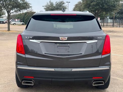 Used 2018 Cadillac XT5 Luxury w/ Driver Awareness Package image 5