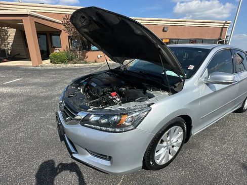 Used 2013 Honda Accord EX-L image 9