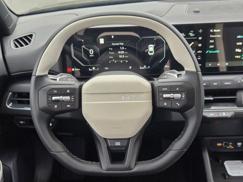 New 2025 Kia K4 GT-Line w/ GT-Line Premium Package image 15