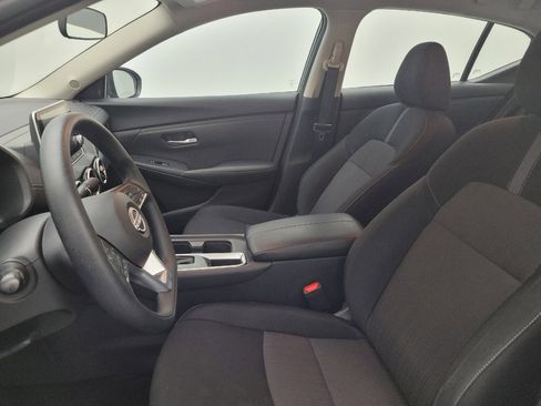 Used 2025 Nissan Sentra SV FWD image 17