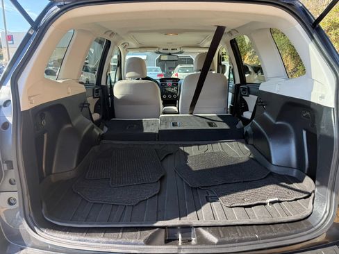 Used 2015 Subaru Forester 2.5i Premium AWD/4WD image 18