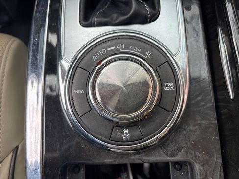 Used 2019 INFINITI QX80 Luxe w/ 22" Wheel Package image 17