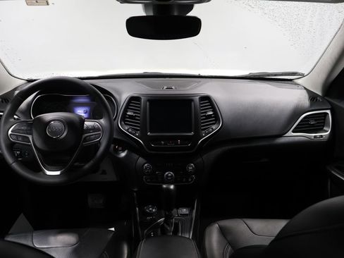 Certified 2021 Jeep Cherokee Latitude Lux w/ Comfort/Convenience Group image 18