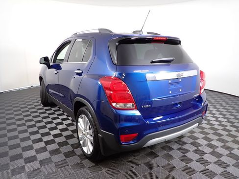 Used 2020 Chevrolet Trax Premier w/ LPO, Protection Package FWD image 15