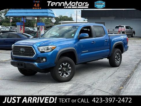 Used 2018 Toyota Tacoma TRD Off-Road AWD/4WD image 1