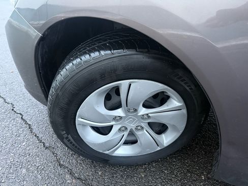 Used 2014 Honda Civic LX image 33