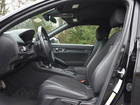 Used 2023 Honda Civic Sport image 19