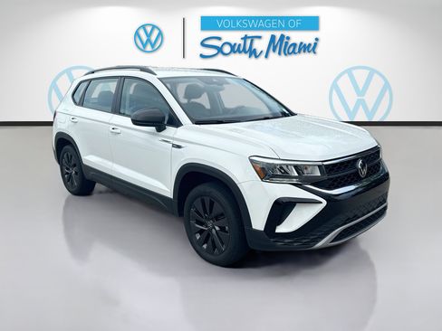 Used 2024 Volkswagen Taos S FWD image 1