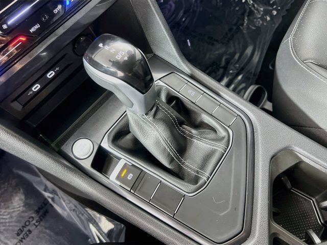 Used 2023 Volkswagen Tiguan SE FWD image 24