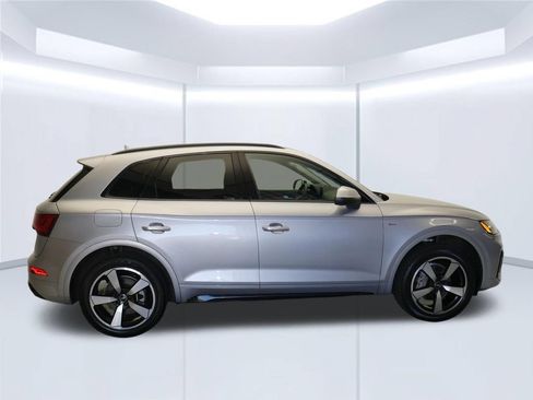 Certified 2023 Audi Q5 2.0T Premium Plus w/ Premium Plus Package AWD/4WD image 10