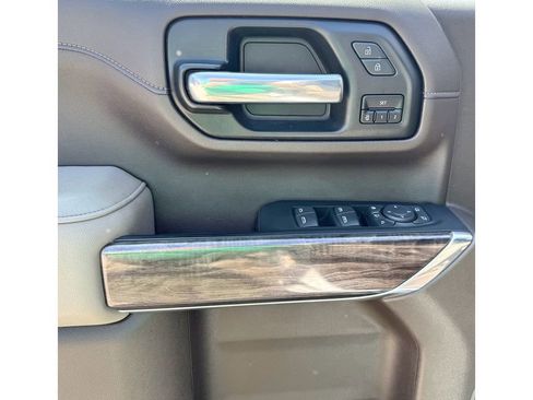 Used 2023 Chevrolet Silverado 2500 LTZ image 13