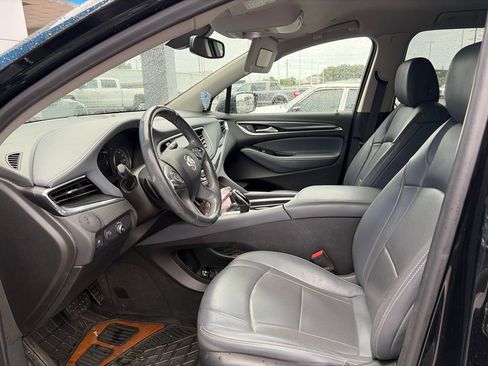 Used 2020 Buick Enclave Essence FWD image 5