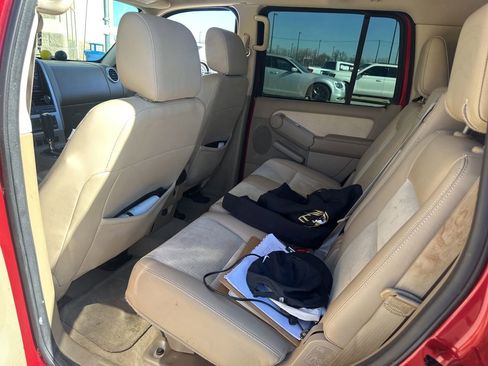 Used 2008 Mercury Mountaineer Premier image 8