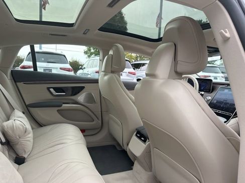 Used 2022 Mercedes-Benz EQS 450+ Sedan image 31