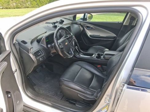 Used 2015 Chevrolet Volt Premium w/ Premium Trim Package FWD image 8