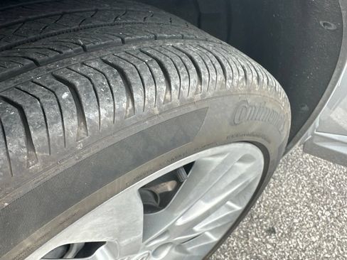 Used 2023 Buick Envision Avenir AWD/4WD image 50