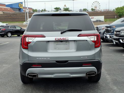 Used 2023 GMC Acadia SLT AWD/4WD image 31