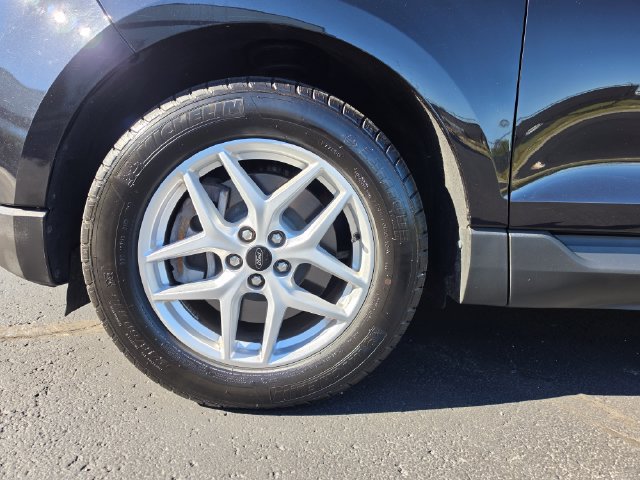 Used 2024 Ford Edge SEL AWD/4WD image 11