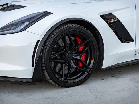 Used 2017 Chevrolet Corvette Z06 image 5