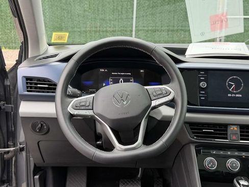 Certified 2023 Volkswagen Taos SE w/ Panoramic Sunroof Package AWD/4WD image 15