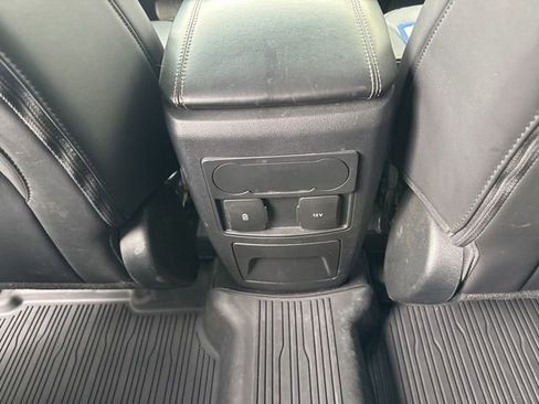 Used 2023 Ford Explorer XLT w/ Equipment Group 202A AWD/4WD image 20