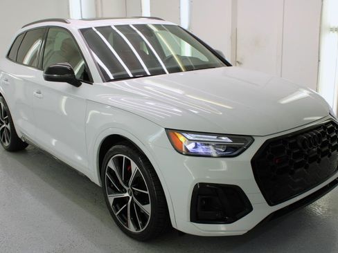 Used 2023 Audi SQ5 Premium Plus w/ Premium Plus Package AWD/4WD image 12