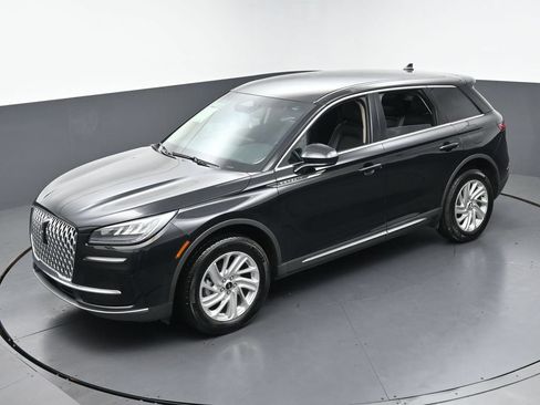 Used 2025 Lincoln Corsair AWD image 39