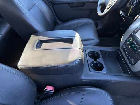 Used 2013 Chevrolet Silverado 3500 LTZ image 22
