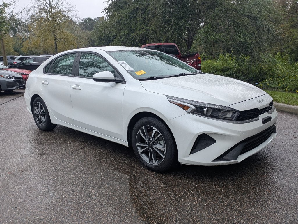 Used 2024 Kia Forte LXS FWD image 1