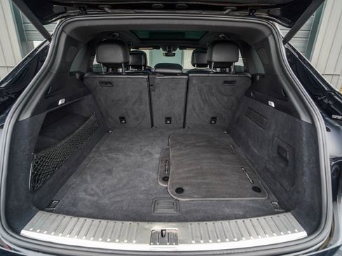 Used 2019 Porsche Cayenne AWD/4WD image 34