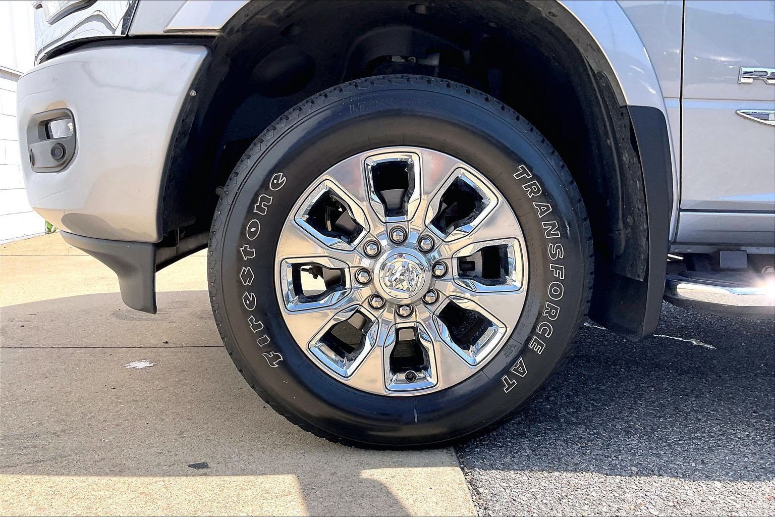 Used 2022 RAM 2500 Limited AWD/4WD image 11