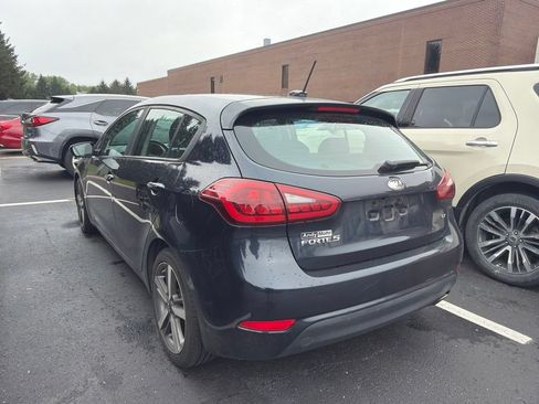 Used 2017 Kia Forte EX FWD image 2