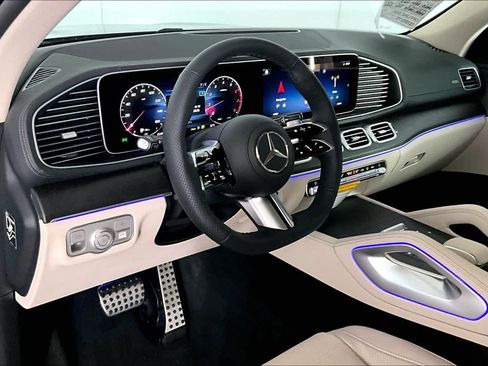 New 2026 Mercedes-Benz GLS 450 4MATIC image 10