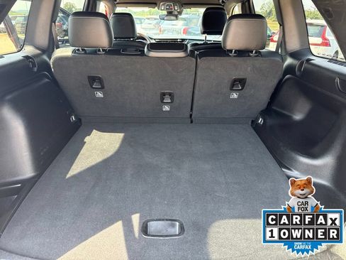 Certified 2024 Jeep Grand Cherokee Altitude RWD image 12