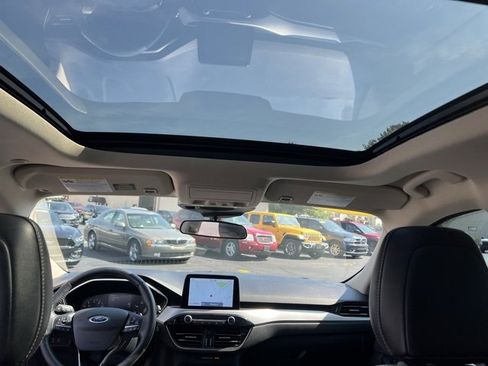 Used 2020 Ford Escape SEL image 39