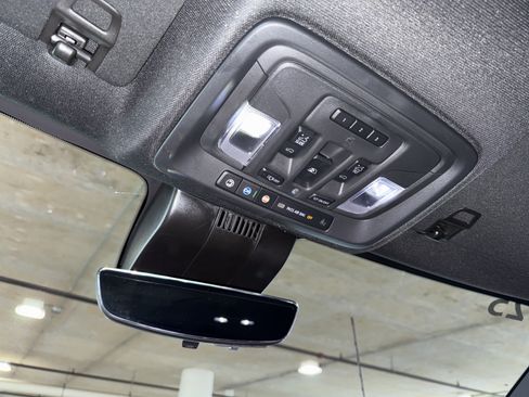 Used 2025 GMC Sierra 2500 AT4 w/ AT4 Premium Plus Package AWD/4WD image 32