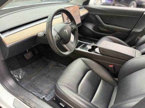 Used 2020 Tesla Model 3 Standard Range Plus image 24