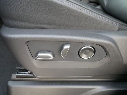 New 2026 GMC Yukon XL Denali w/ Sun & Power Step Package image 11