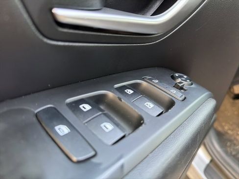 Used 2022 Hyundai Tucson SEL w/ Cargo Package image 11