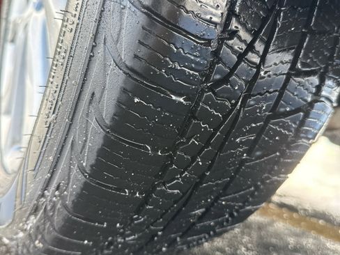 Used 2012 MAZDA MAZDA5 Sport image 12