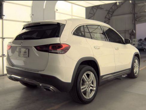 Used 2021 Mercedes-Benz GLA 250 w/ Premium Package image 2